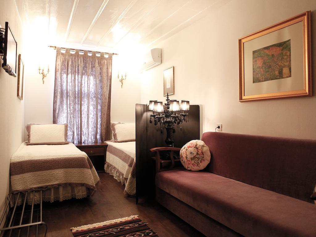 Marjolaine Hotel Ayvalik Ruang foto