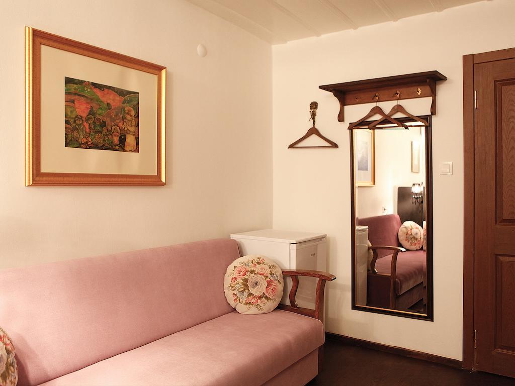 Marjolaine Hotel Ayvalik Ruang foto